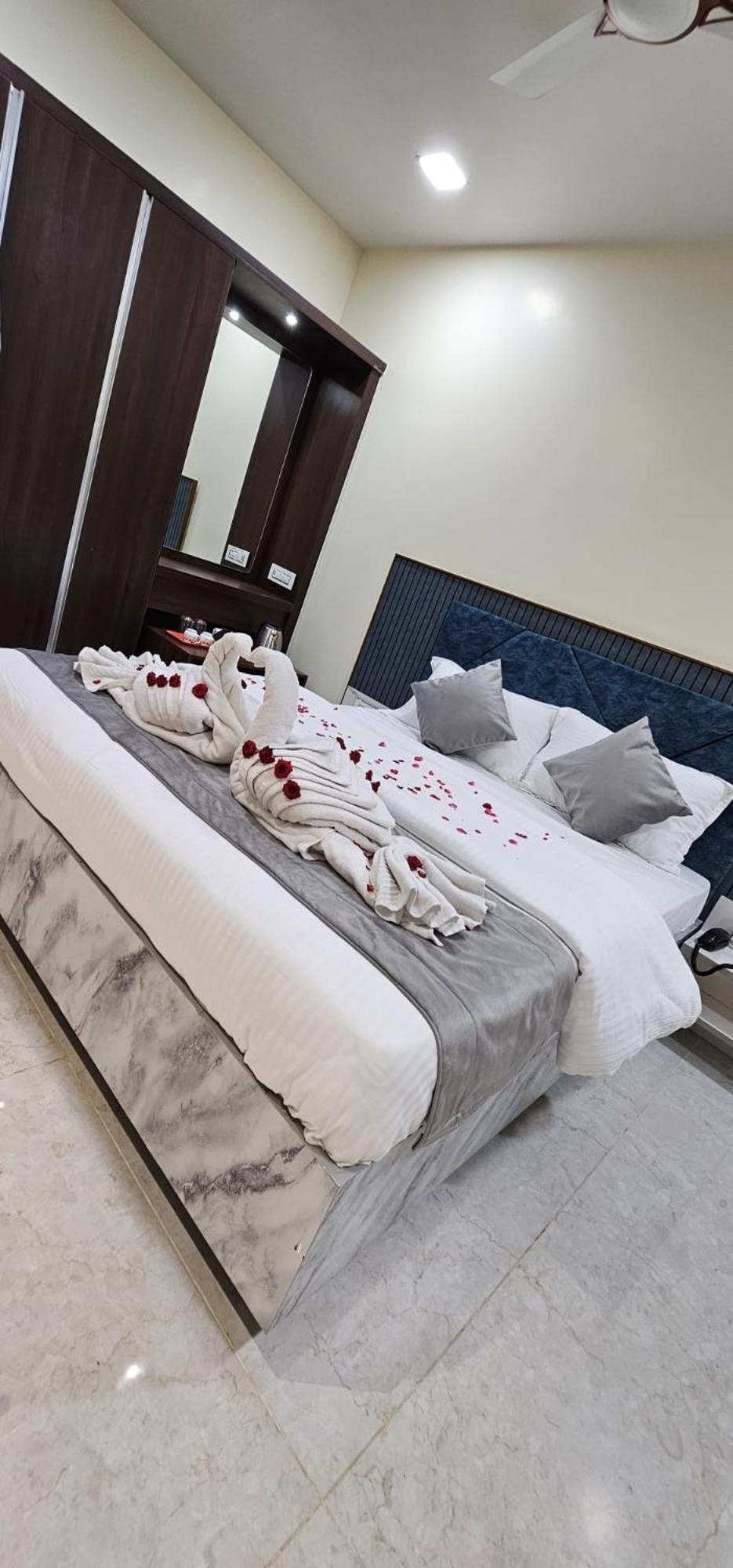 Jai Raja'S Tower Otel Karaikudi Dış mekan fotoğraf