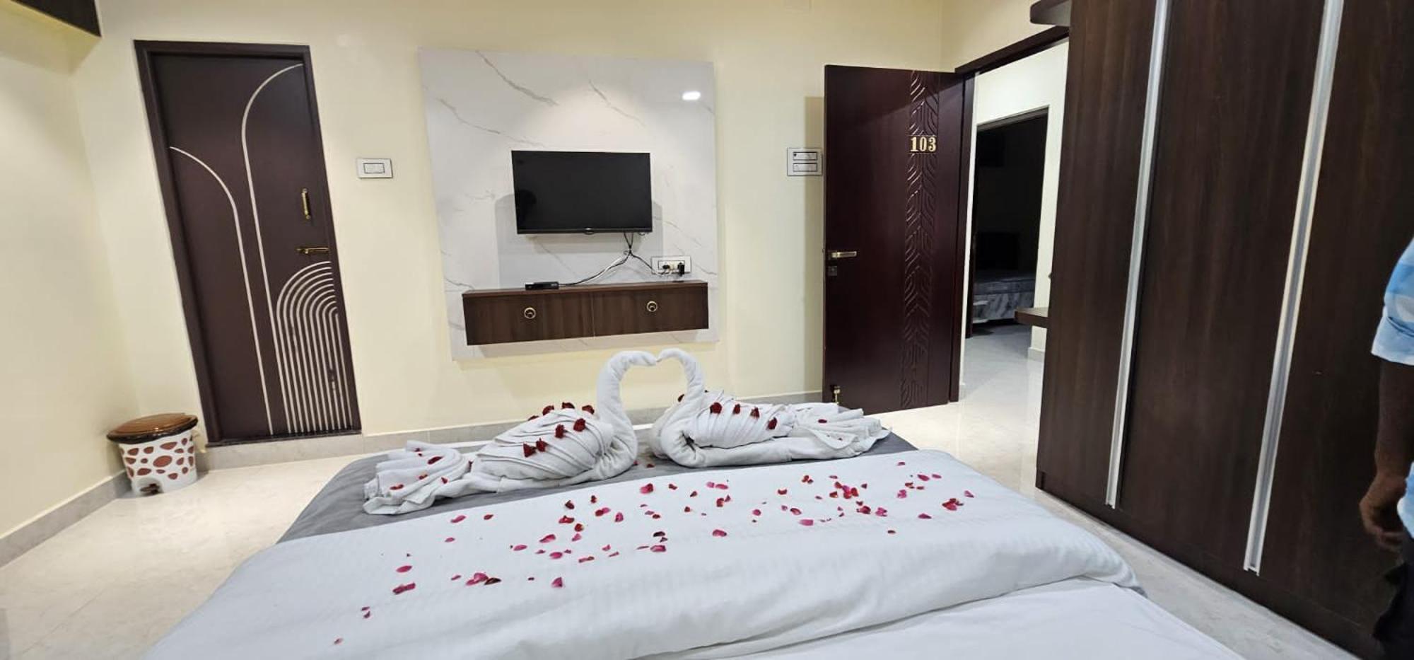 Jai Raja'S Tower Otel Karaikudi Dış mekan fotoğraf