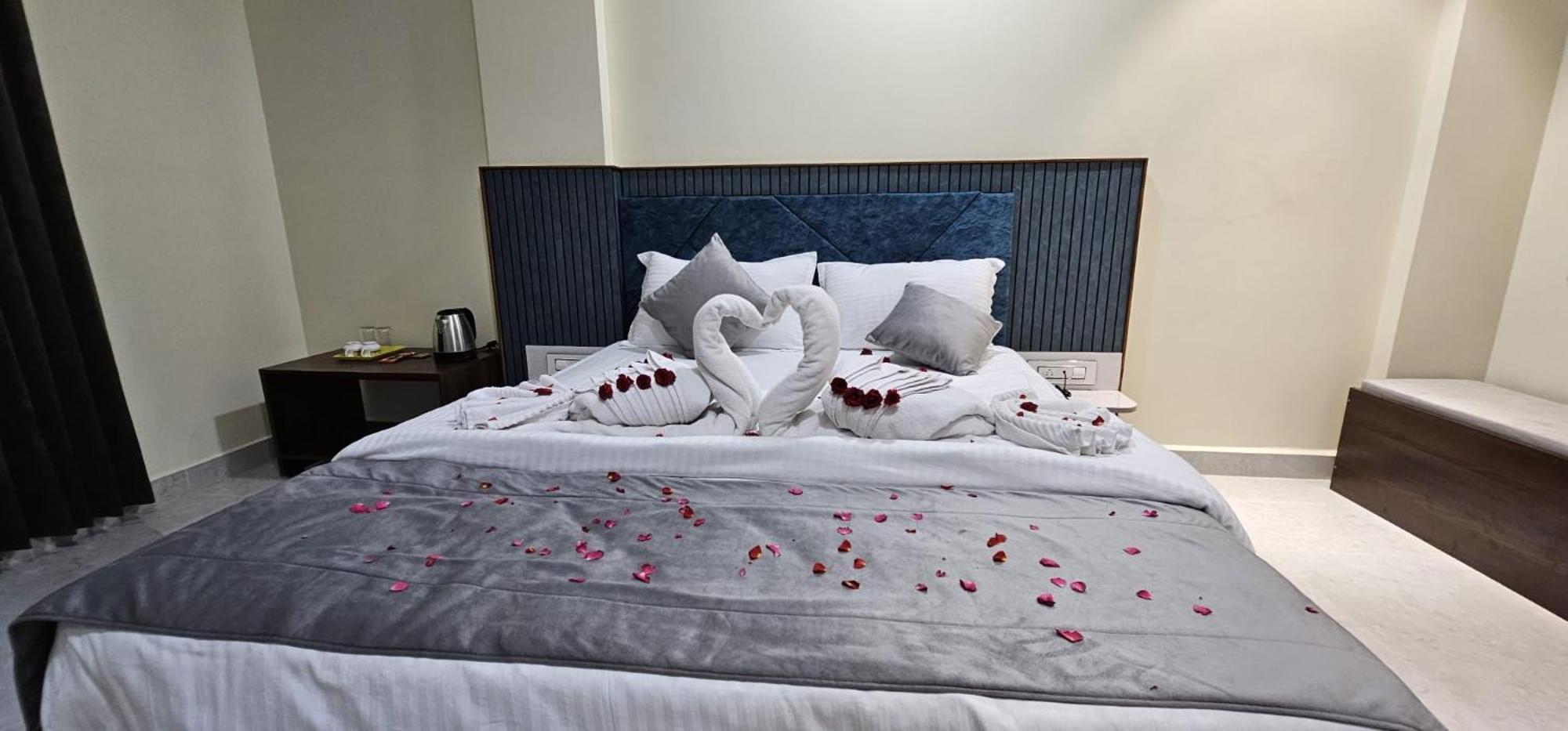 Jai Raja'S Tower Otel Karaikudi Dış mekan fotoğraf