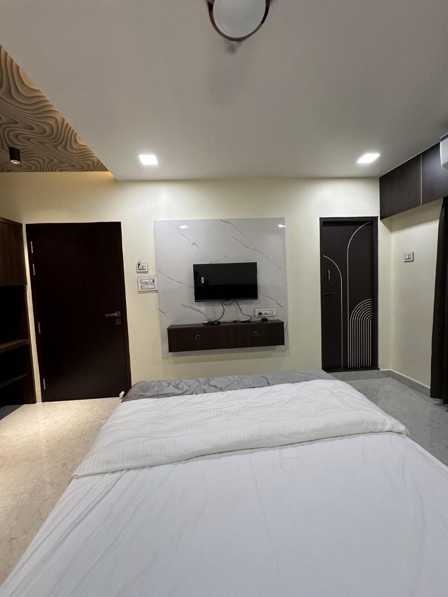 Jai Raja'S Tower Otel Karaikudi Dış mekan fotoğraf